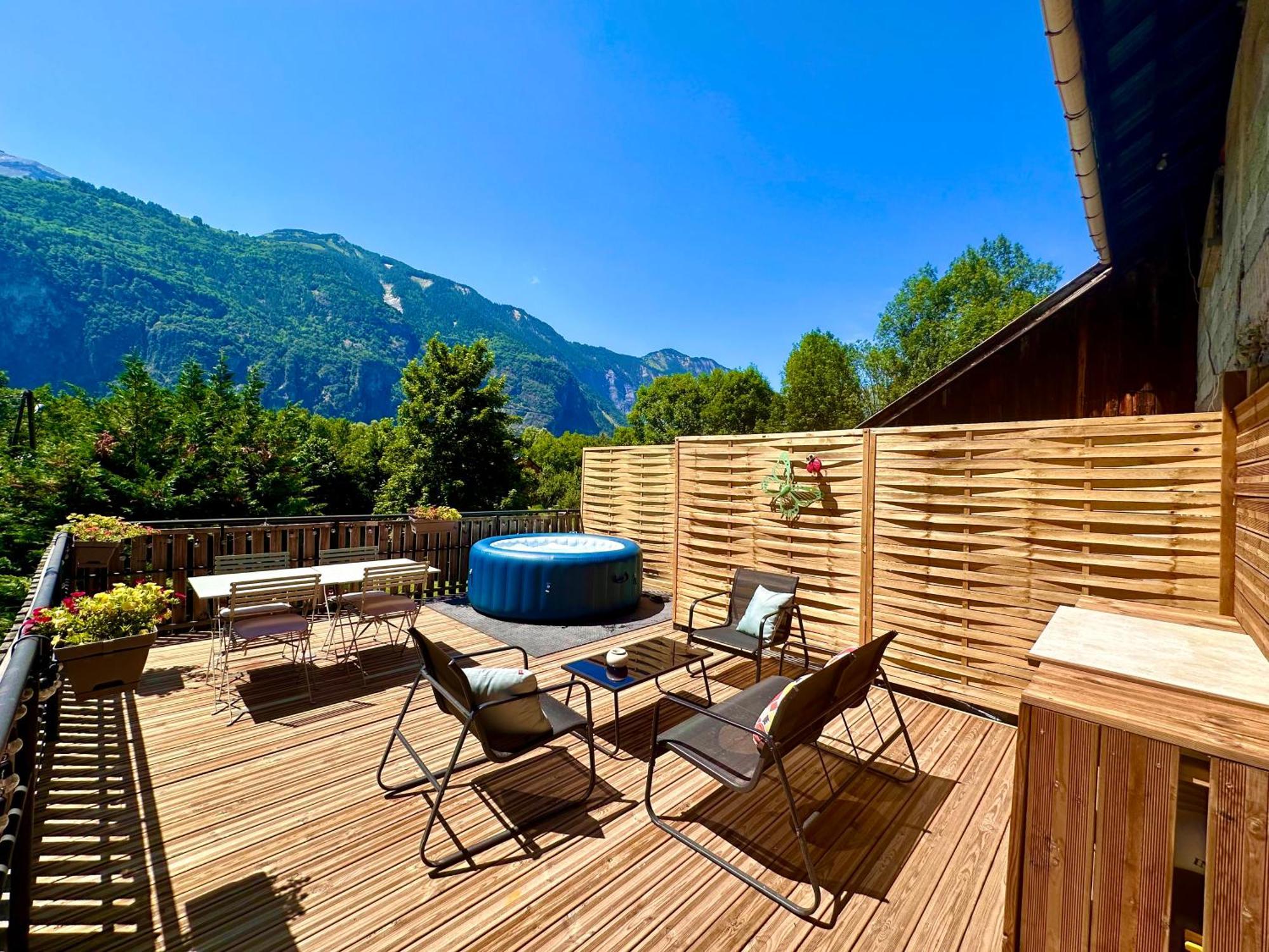 Le Dune Logement Le Bourg-dʼOisans Exteriér fotografie