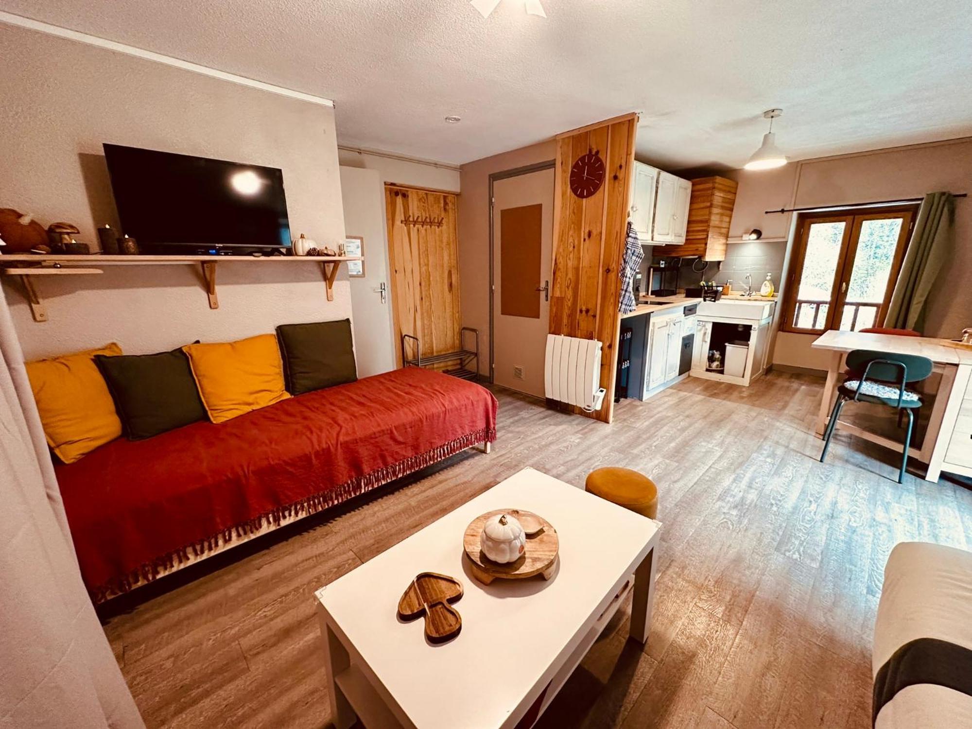 Le Dune Logement Le Bourg-dʼOisans Exteriér fotografie