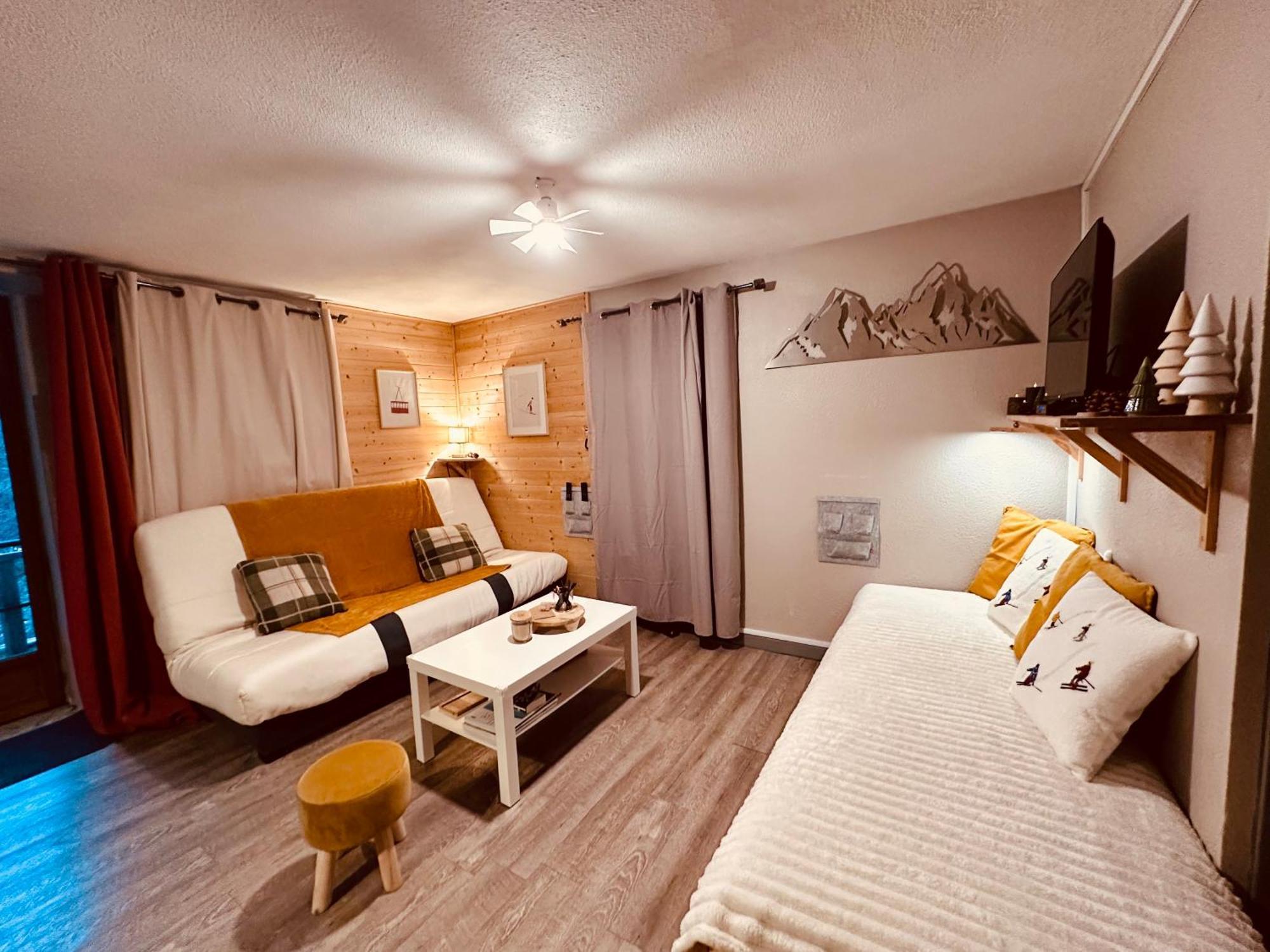 Le Dune Logement Le Bourg-dʼOisans Exteriér fotografie
